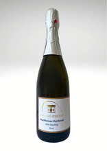 Laden Sie das Bild in den Galerie-Viewer, 2024 Hochheimer Reichestal Riesling Sekt b.A. Brut